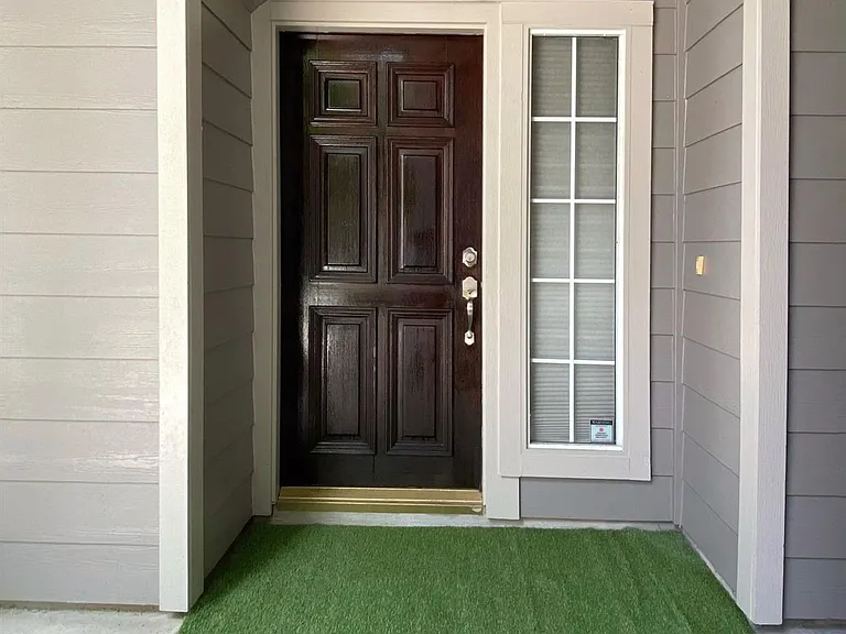 54 Alderon Woods Pl — Photo 4