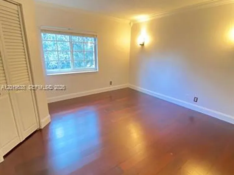 2041 Pompeii Ct #2014 — Photo 24