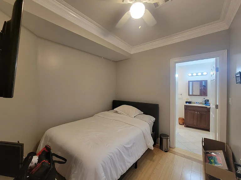 485 Beach St #2 — Photo 9