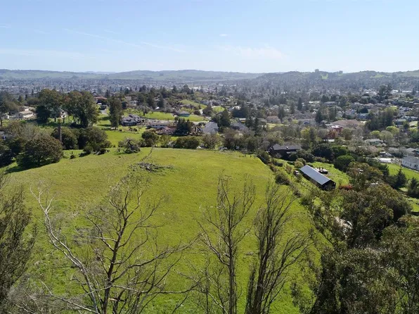 339 Paula Lane, Petaluma, CA 94952