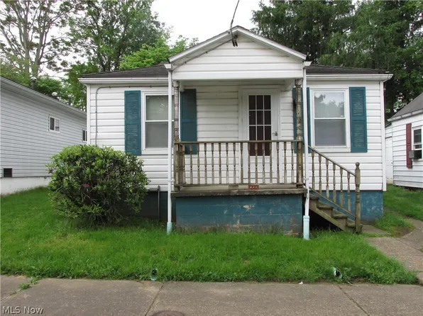 504 Gallaher St, Saint Marys, WV 26170