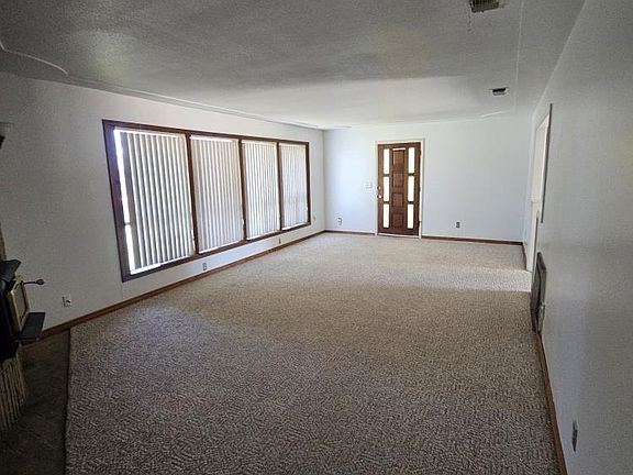 5th image of 55 Sherman Dr