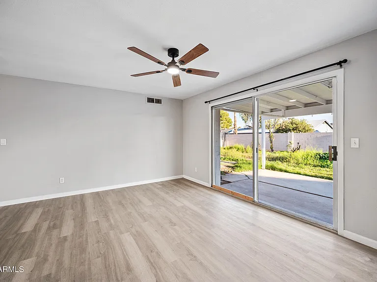3409 E Campo Bello Dr — Photo 5
