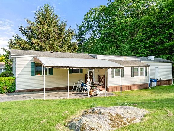 3rd image of 29 Cantaberry Ln