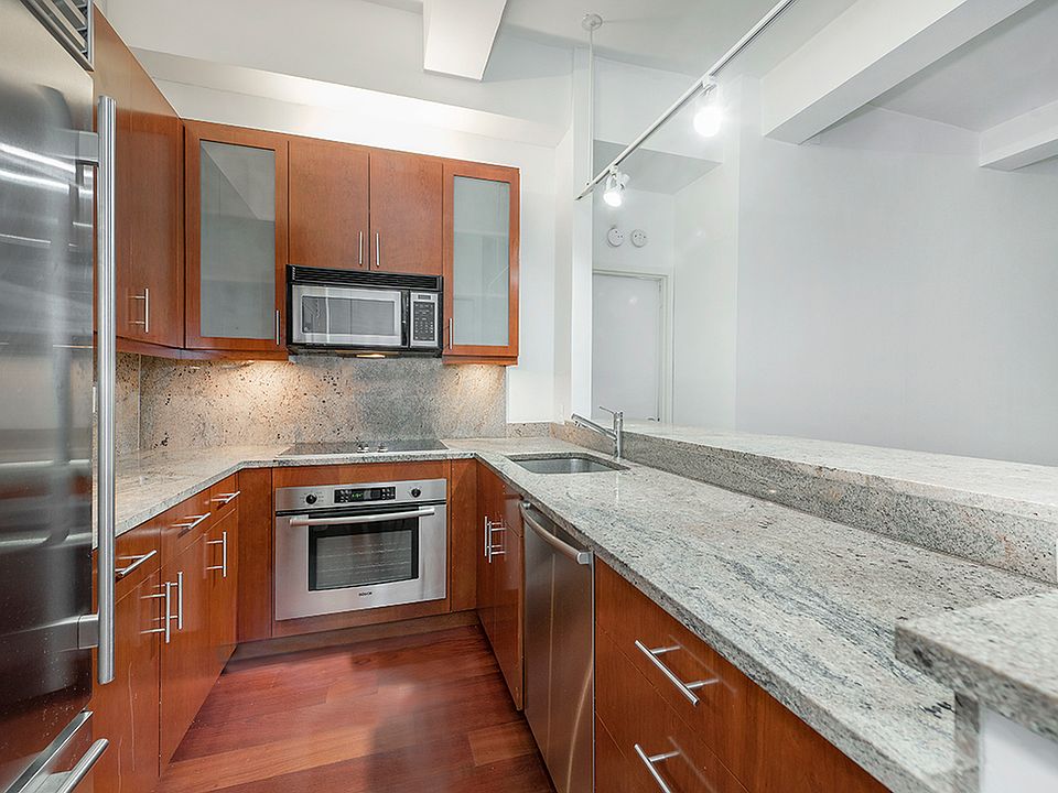 1st image of 80 John St APT 3F