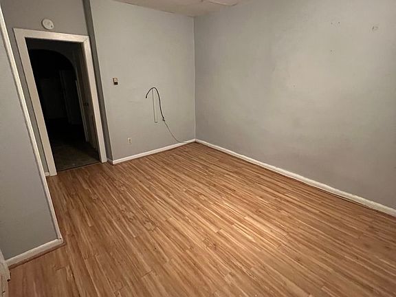 3rd image of 1153 E Passyunk Ave Floor 1