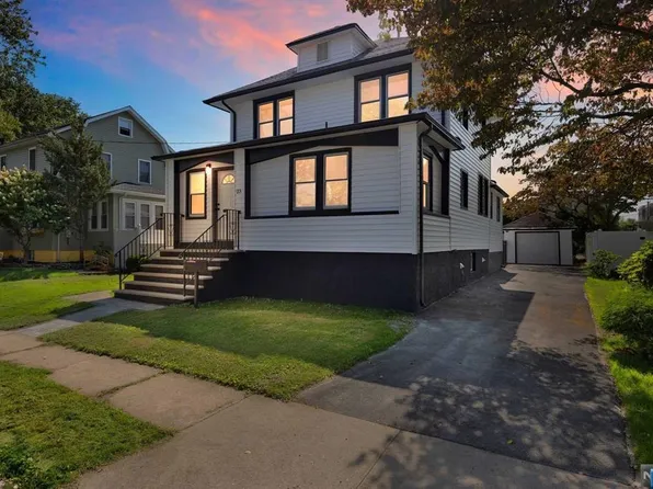 23 W Linden Ave, Dumont, NJ 07628