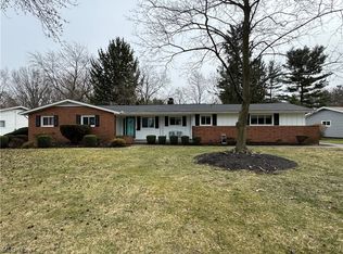 7515 Hollycroft Ln, Mentor, OH 44060