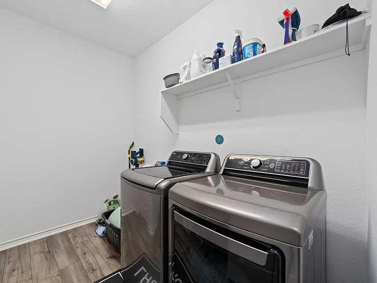 1224 Seaside Cove Ln — Photo 16