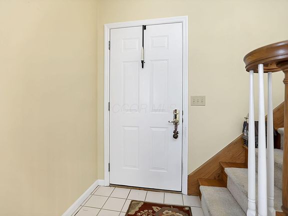 3rd image of 403 Shannon Ln