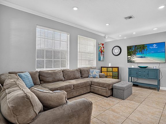 5th image of 9135 Dupont Place