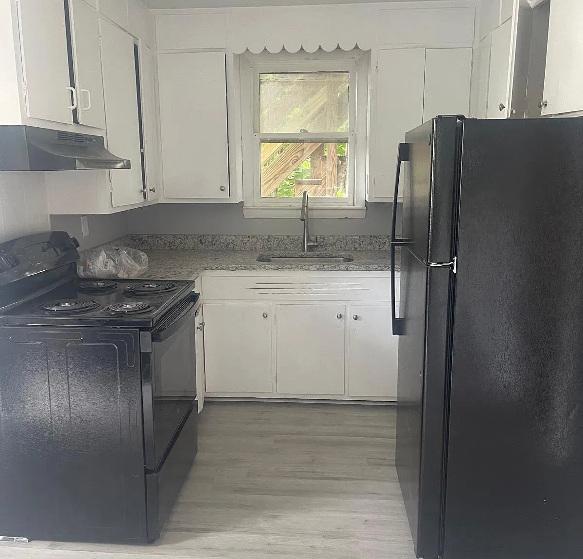 2 bed, $1,600 — Photo 1