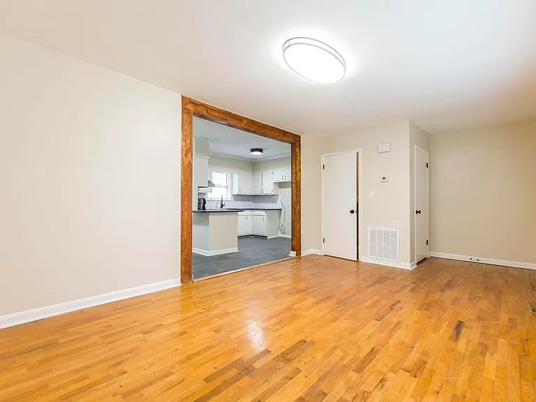 100 Michael St — Photo 31