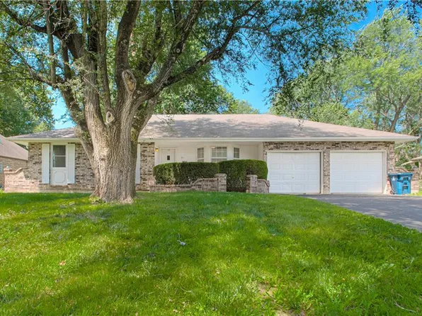 311 S Dyer St, Odessa, MO 64076