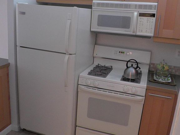 5th image of 4515 Willard Ave APT S717