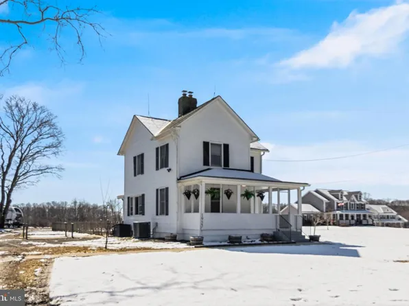 1955 Lowery Rd, Huntingtown, MD 20639