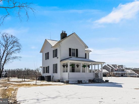 1955 Lowery Rd, Huntingtown, MD 20639