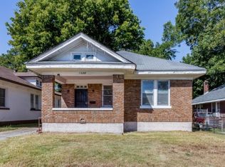1074 Forrest Ave, Memphis, TN 38105