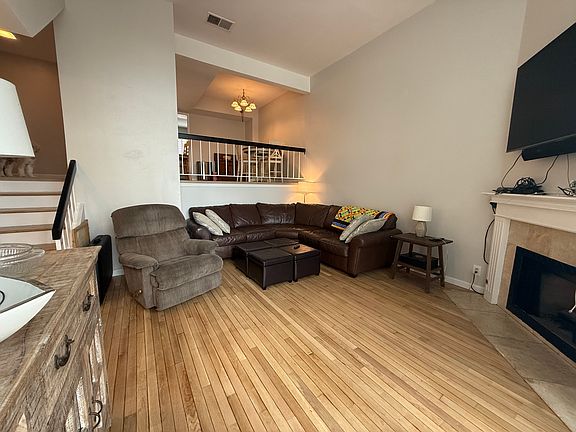 2nd image of 380 W Wilson St APT B-102