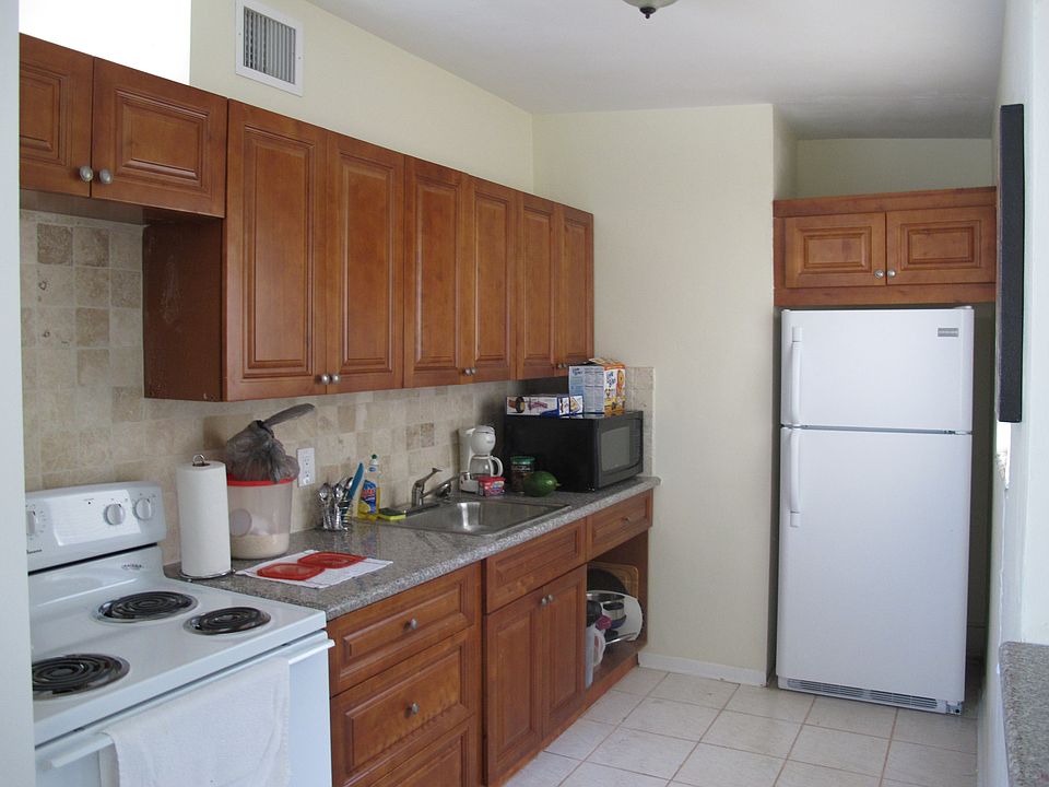 2nd image of 1330 NE 41st Dr