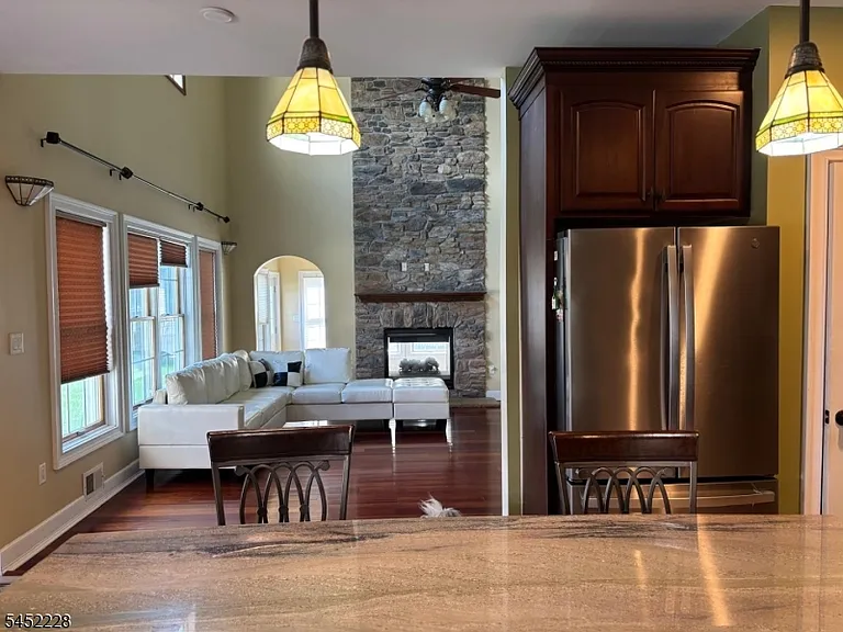17 Aaron Ct — Photo 9