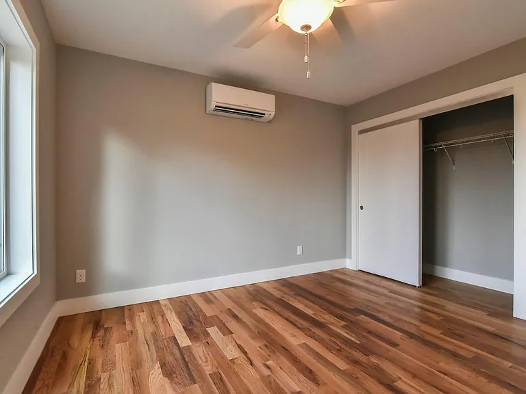 67-02 Logan Ave — Photo 6