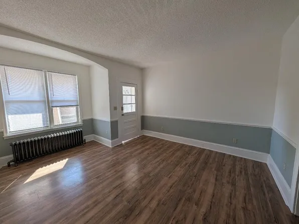 26 N 6th St, Easton, PA 18042