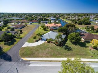 1816 Bolado Pkwy, Cape Coral, FL 33990
