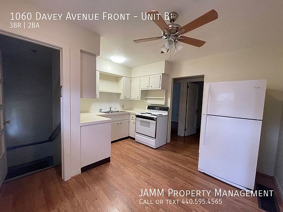 3rd image of 1060 Davey Ave #B