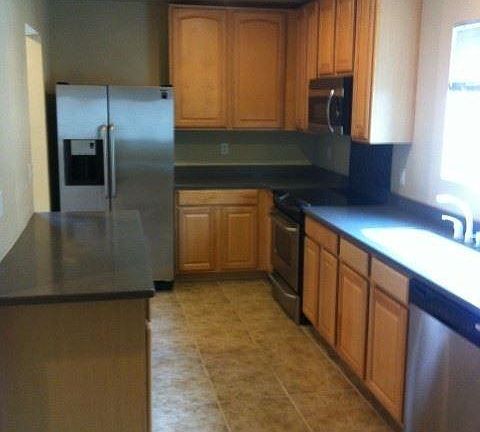 4th image of 246 N 2nd Ave #246