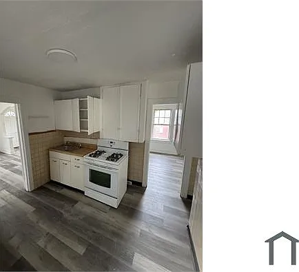 2140 69th St — Photo 6