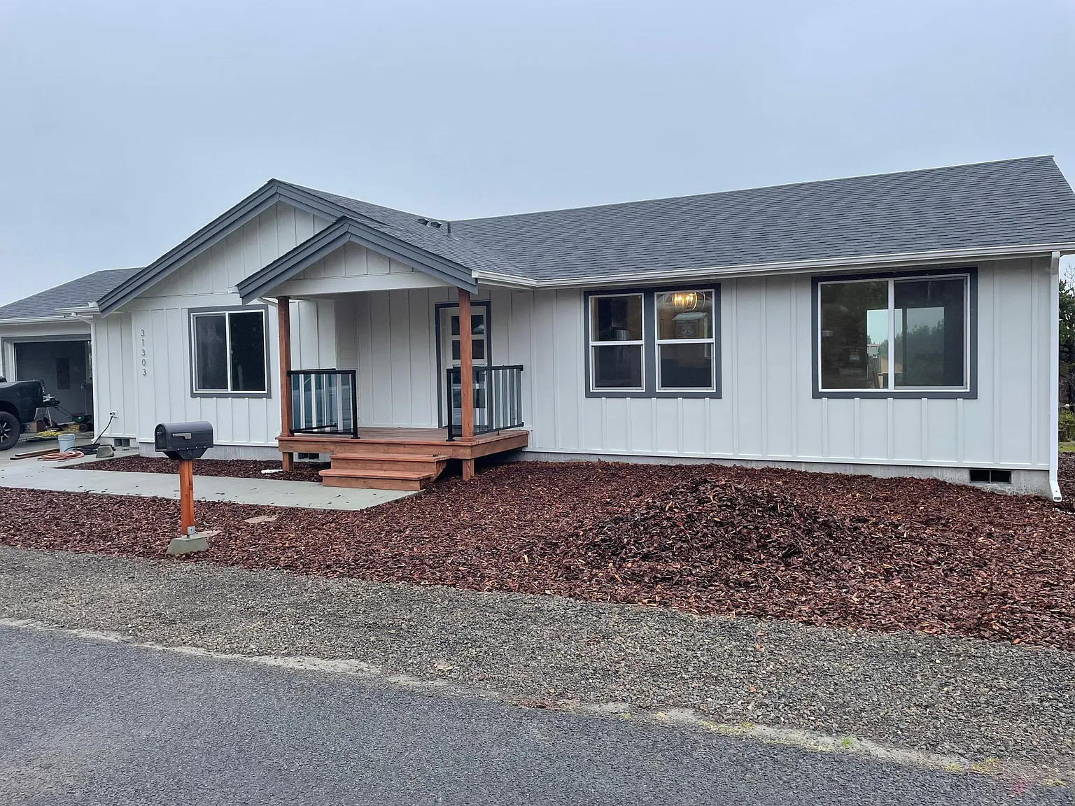 31303 J Pl photo 1