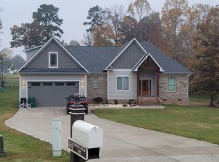 461 Kennedy Taylor Ln, Inman, SC 29349