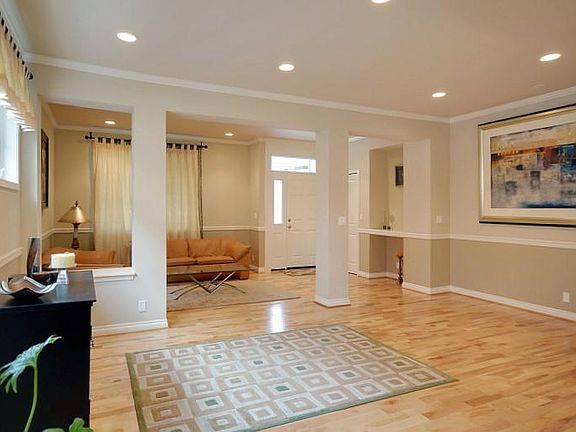 3rd image of 19115 NE 64th Way
