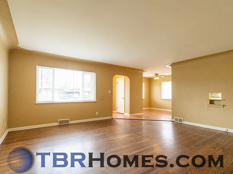 2052 Jamaica St — Photo 3