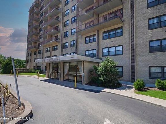 2nd image of 1000 Clove Rd APT 7M