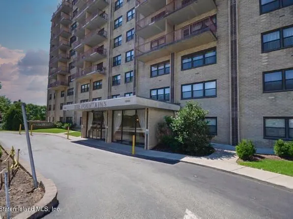 1000 Clove Rd APT 6G, Staten Island, NY 10301