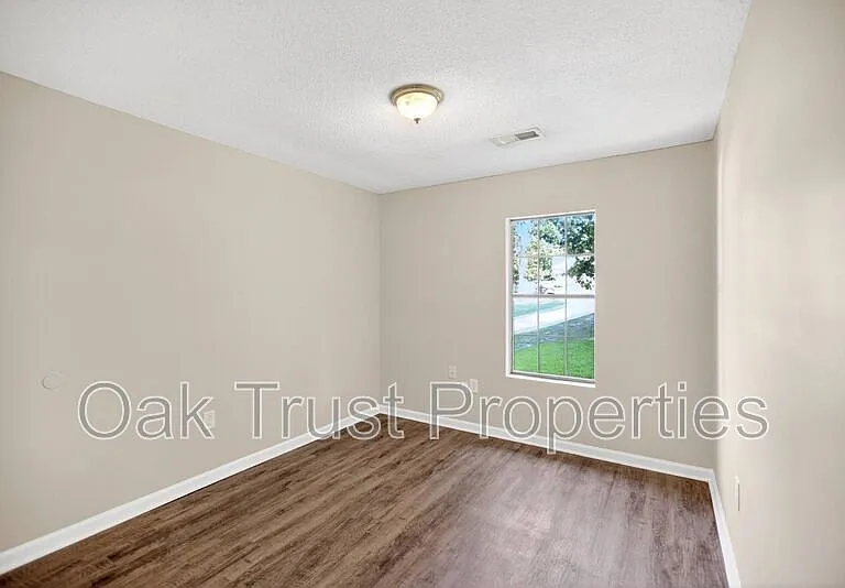 103 Cambell Ct — Photo 14
