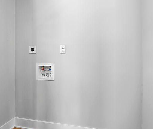 4th image of 1640 E Mound St #0
