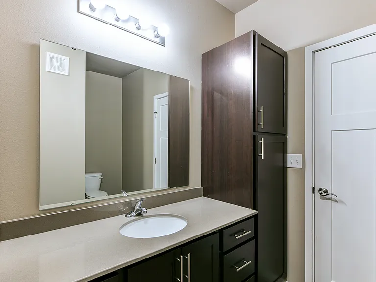 Pinecrest Apartment Homes — Photo 25