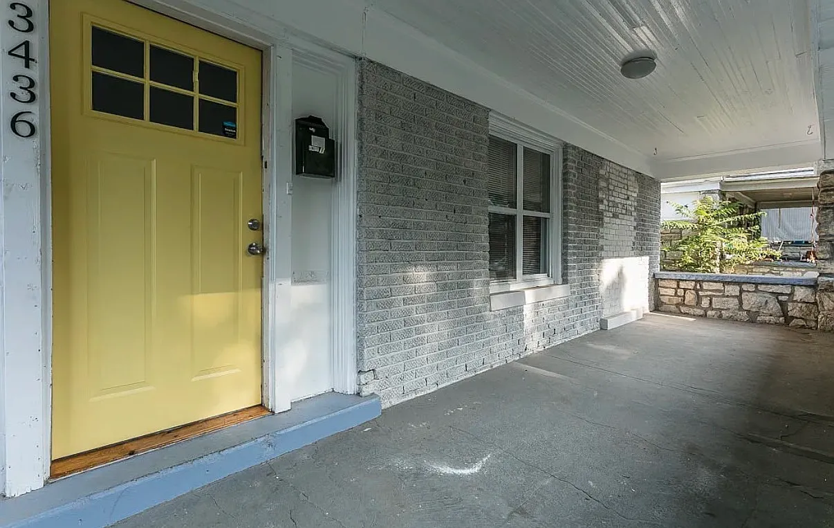 3436 Chestnut Avenue - 2 — Photo 3