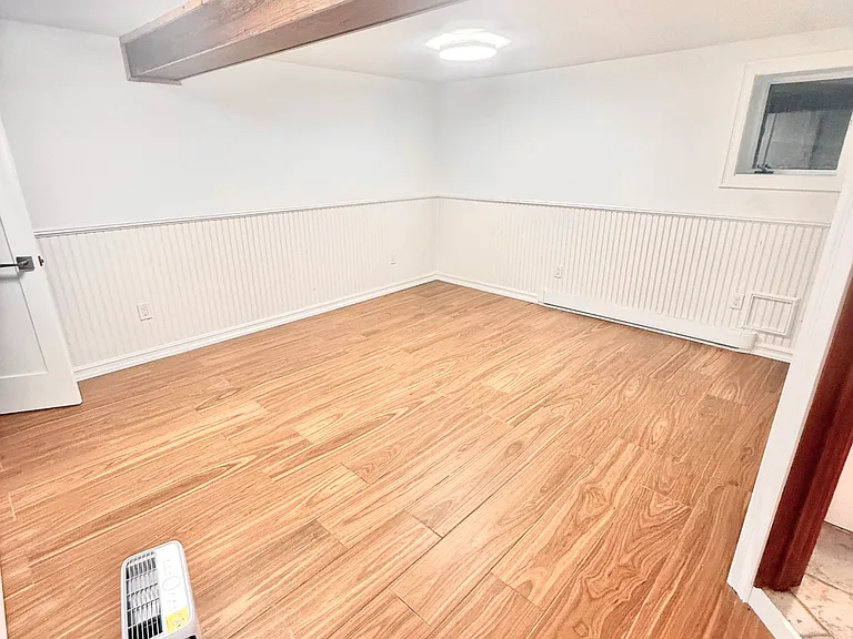 1st floor bedroom - unfurnished view