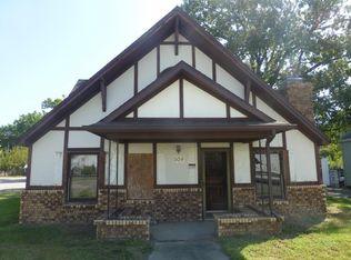 504 S Hamilton St, Sullivan, IL 61951