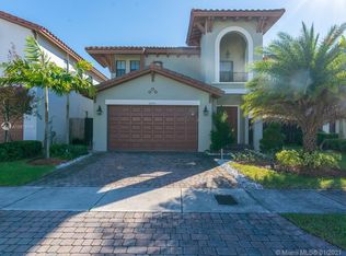 10230 NW 87th St, Doral, FL 33178