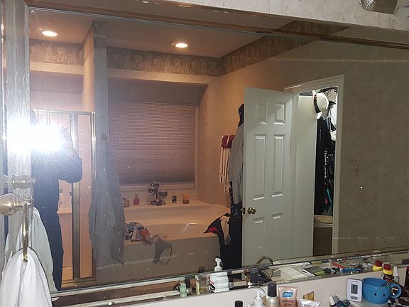 5th image of 8212 Hallmark Dr