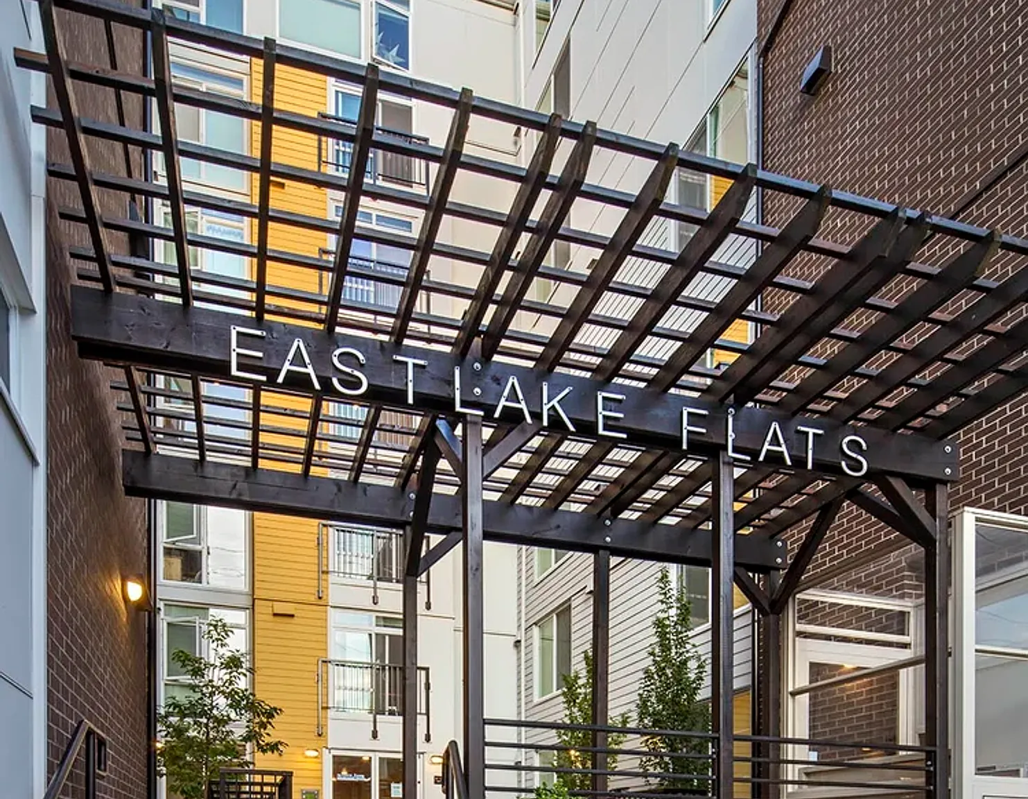 Eastlake Flats — Photo 1