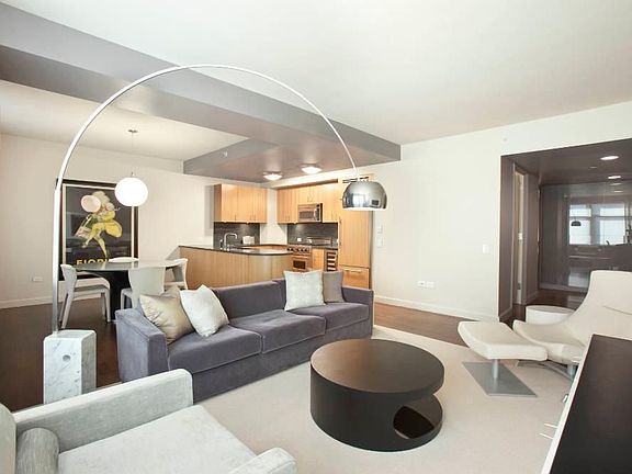 2nd image of 100 W 58th St APT 2B