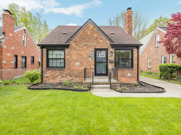 22328 Trombly St, Saint Clair Shores, MI 48080