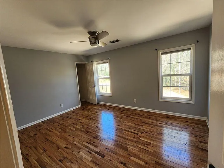 885 Melody Ln — Photo 35
