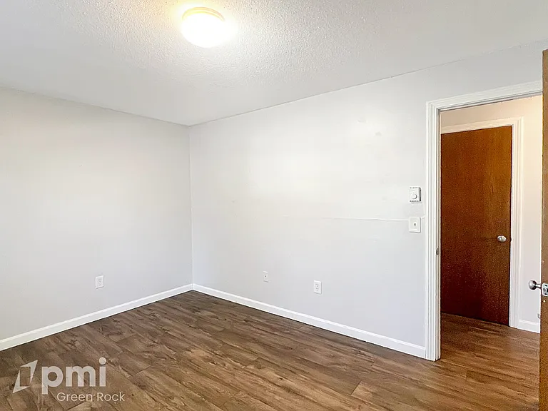 12 E Side Dr #2 — Photo 9
